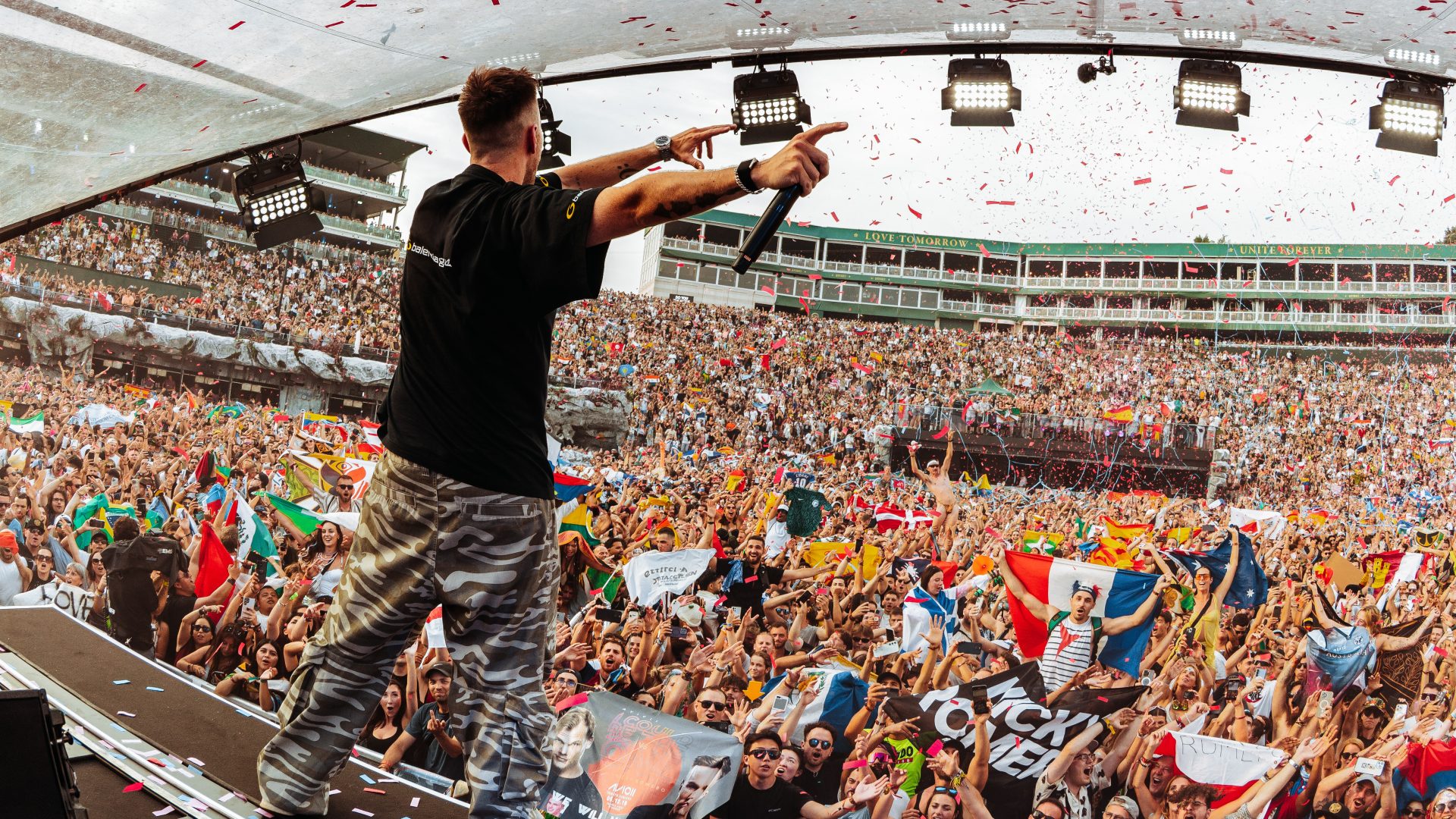 TOUR